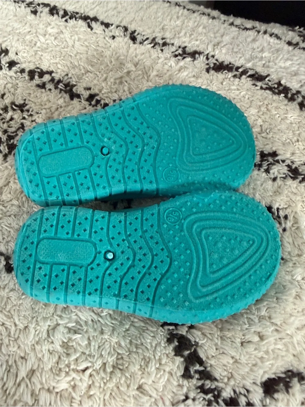 Lily & Dan Kids Aqua Water Shoes Fruit Print Beach Pool Swim Shoes Size 5/6